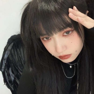 2025女生头像最新版高冷图片