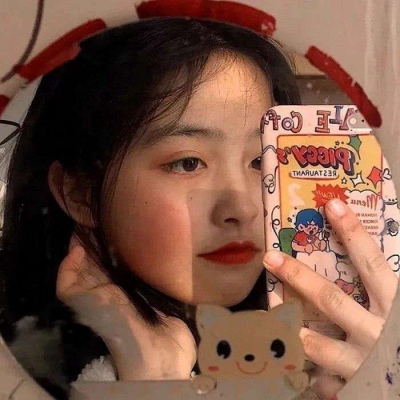 2025年女生微信真人头像新潮流