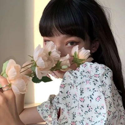 微信头像女图片2025最新款
