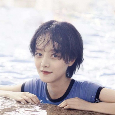 微信头像2025最新的女生图片