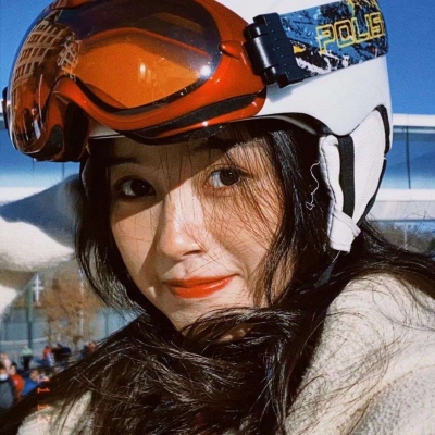 2025年好看女生头像图片