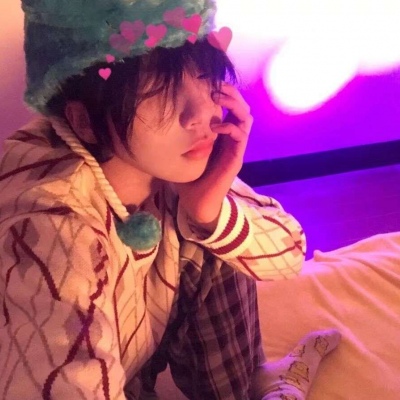 男生高清高冷真人微信头像