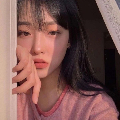 微信头像2025最新的女生图片