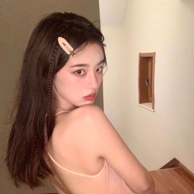 微信头像女图片2025最新款