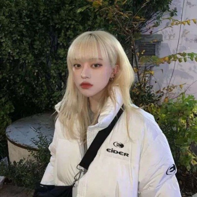 2025ins真人女头