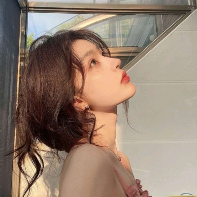 2025年QQ女生头像真人高清图片