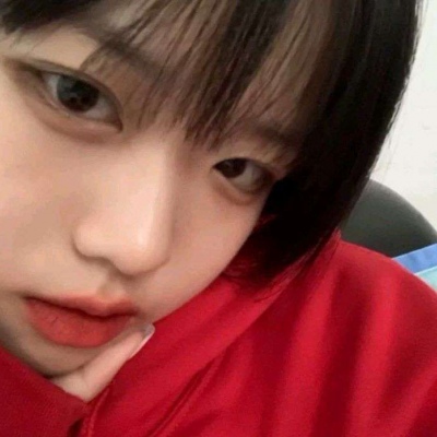 2025年好看女生头像图片