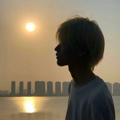 2025男生头像真人照片