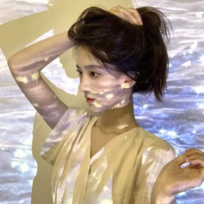 2025年流行头像女生图片