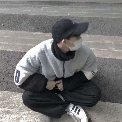 2025最流行洋气头像男生照片