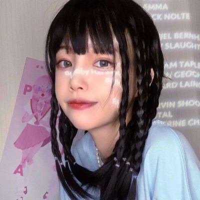 微信头像2025最新的女生图片