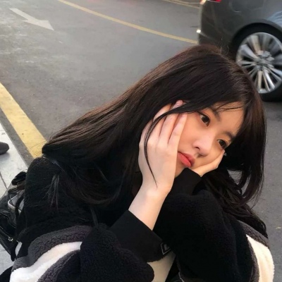 2025真人流行微信女生头像