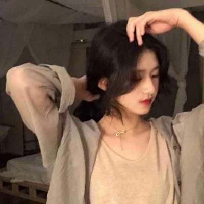 真人女生微信头像精选