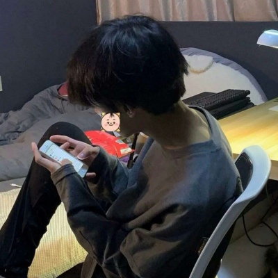 2025男生头像真人照片