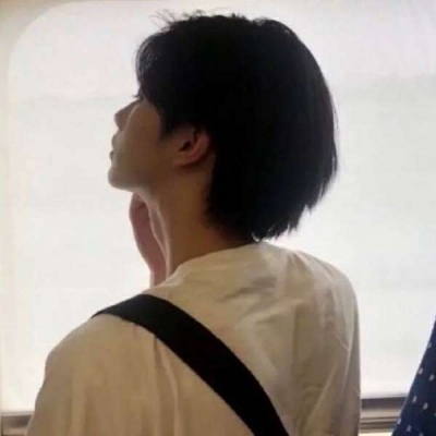 2025独一无二男生高清微信头像