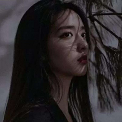超好看的头像女生2025流行图片