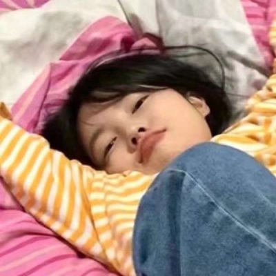 2025年女生微信头像真人版