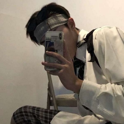 2025最流行洋气头像男生照片