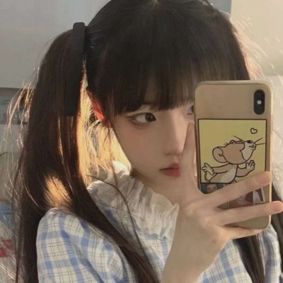 真人简单高清女生微信头像