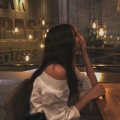 2025流行情侣头像一男一女各一张