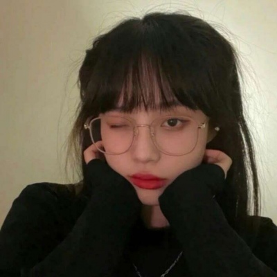 美丽与个性并存的真人女生微信头像