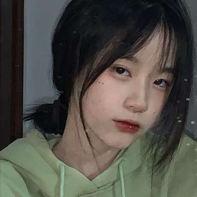 真人简单高清女生微信头像