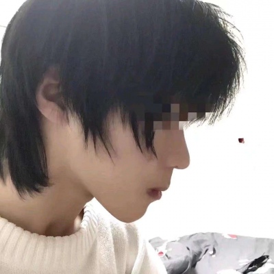 男生高清高冷真人微信头像