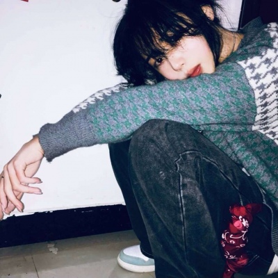 2025年女生网红头像图片