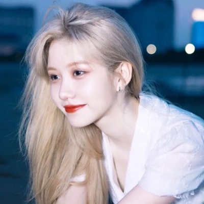 2025神仙女生头像图片