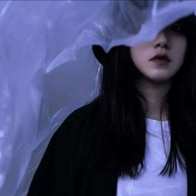 超好看的头像女生2025流行图片