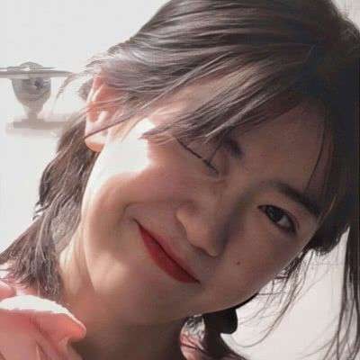 真人简单高清女生微信头像
