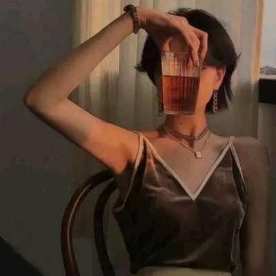 不凡魅力的女生专属高清真人微信头像