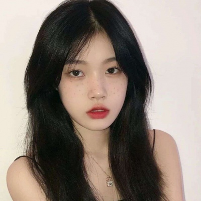 2025年好看女生头像图片