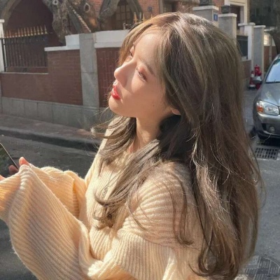 2025新款女生头像真人好看图片
