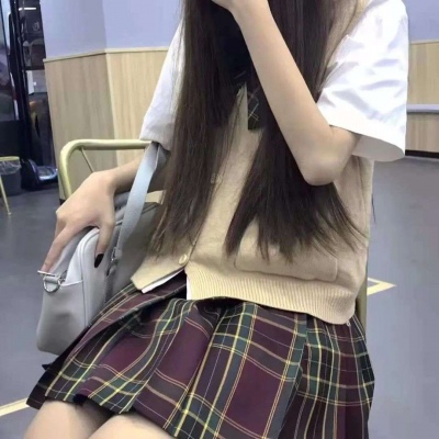 2025年真人女生最新微信头像