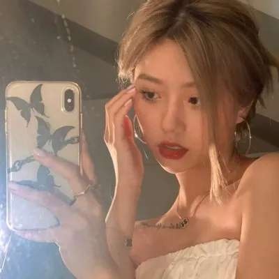 2025年女生真人头像
