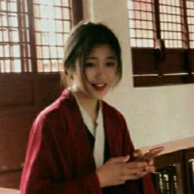 真人个性女生微信头像