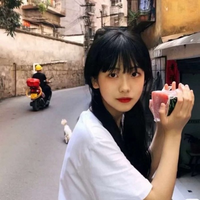 2025流行的头像女生高清图片