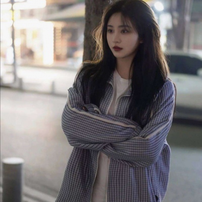 2025微信头像网红美女照片