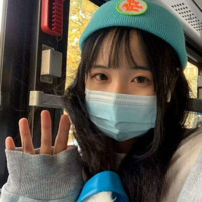 2025冷酷女生高清头像图片