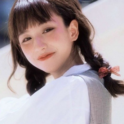 qq头像图像2025女