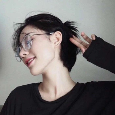 2025最新款美女头像