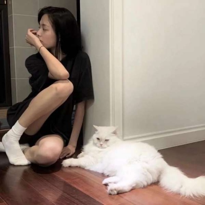 头像图片2025最自然女真人