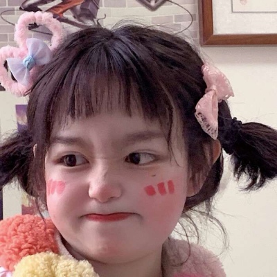 2025最火女生头像沙雕