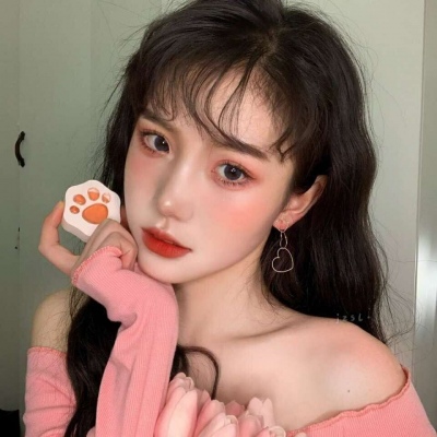 微信头像图片2025最火爆真人女