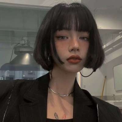真人个性女生微信头像