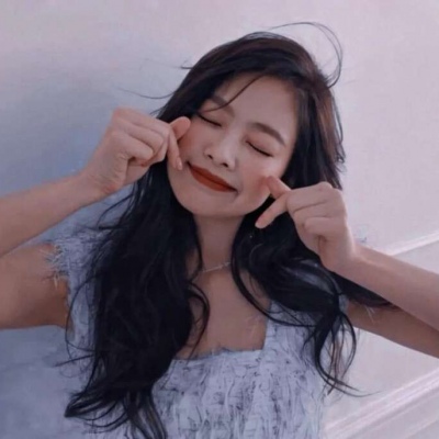 2025女生真人好看微信头像