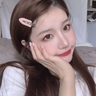 2025的微信头像美女