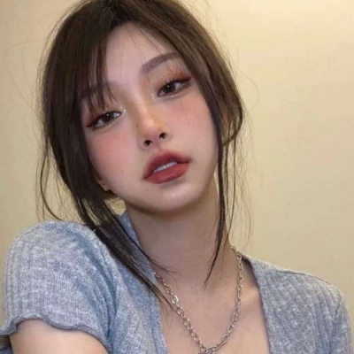 2025年超火女头像图片
