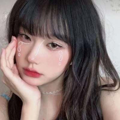 2025最火女生真人头像照片